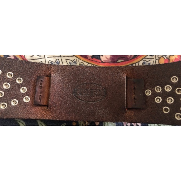Women’s Fossil Leather Studded Watch - Picture 4 of 4